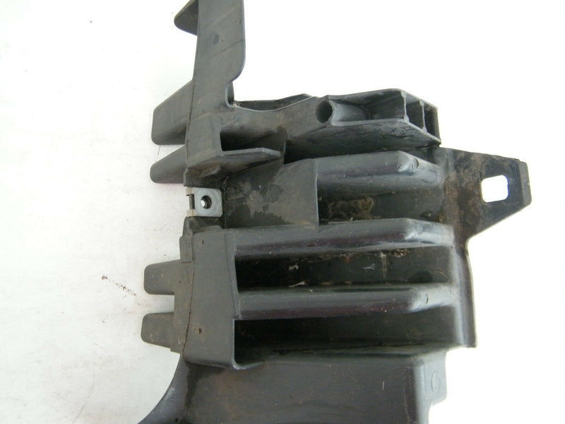 MB A CLASS W169 2005-08 FRONT RIGHT FOG LIGHT GRILL BRACKET 1698850865 (S16-03)