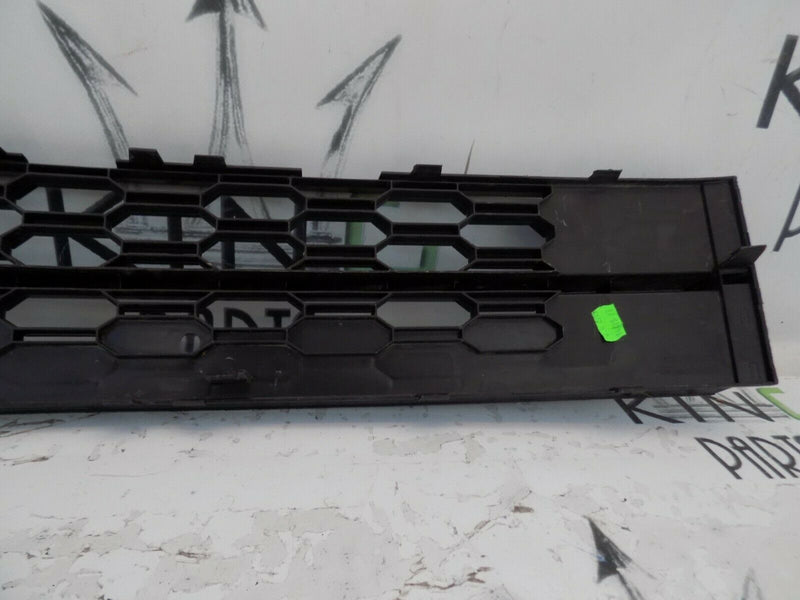 SKODA OCTAVIA 2017-ON FRONT BUMPER LOWER CENTRE GRILL GENUINE 5E0853677L