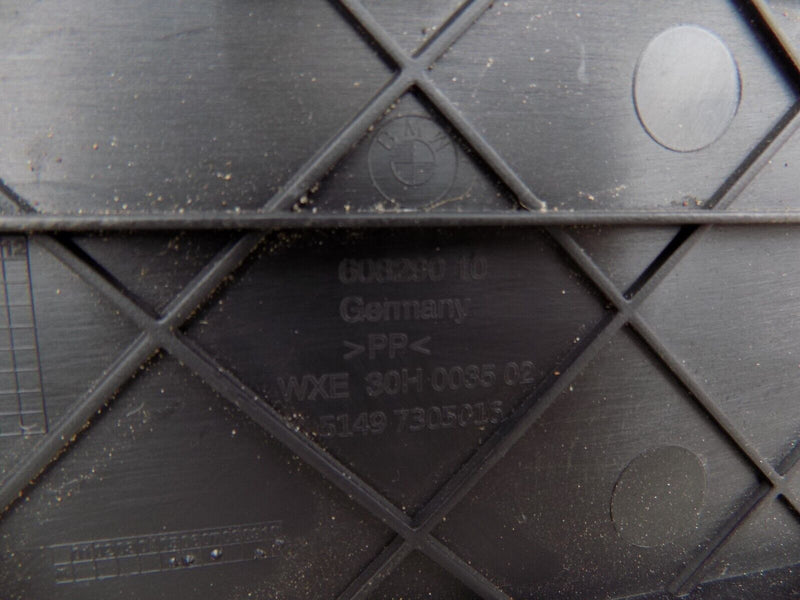 BMW F30 F31 2012-2015 WARNING TRIANGLE COVER LID MOLDUNG TRIM GENUINE 7305016 #