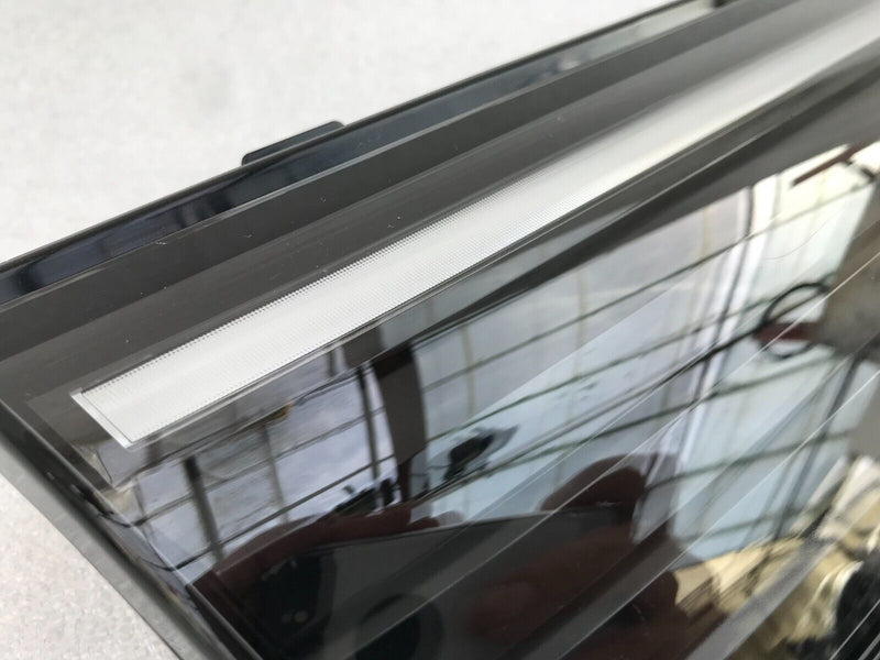 VW TIGUAN MK3 2024 *NEW FRONT RIGHT SIDE LED DRL LIGHT RADIATOR GRILLE 571941654