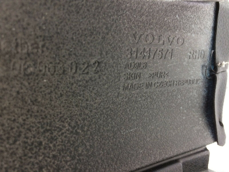 VOLVO XC60 2018- (T6, HYBRID) DASHBOARD LEATHER GENUINE WHITE THREAD 31417571