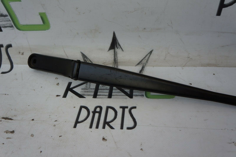 VW GOLF VI MK6 2008-2012 PAIR RIGHT AND LEFT FRONT WINDSCREEN WIPER ARM WIPER