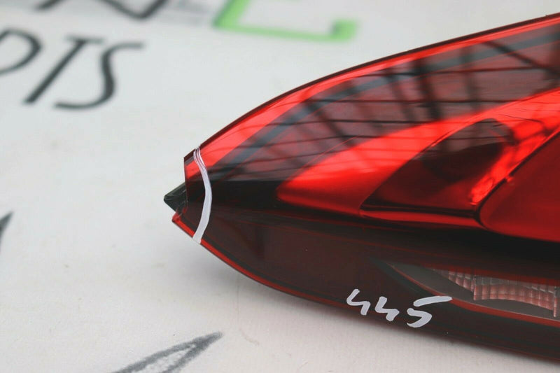 MERCEDES A CLASS W177 2018 HATCHBACK BOOT LID TAILGATE RIGHT LIGHT LAMP LHD