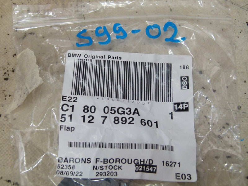 BMW 1 E82 2007-2011 REAR BUMPER TOW EYE COVER GENUINE 5112 8045461