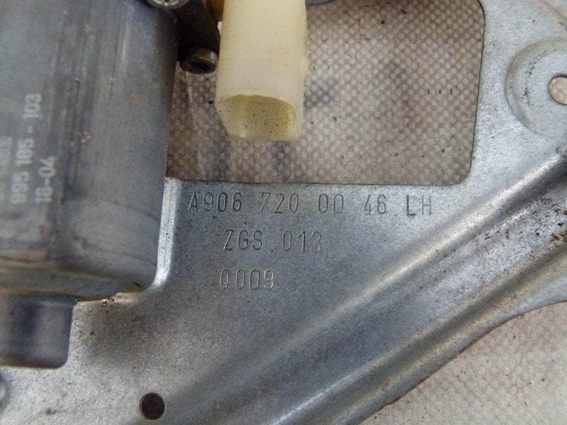 MERCEDES SPRINTER 2019-ON FRONT RIGHT WINDOW MOTOR GENUINE A9067200046