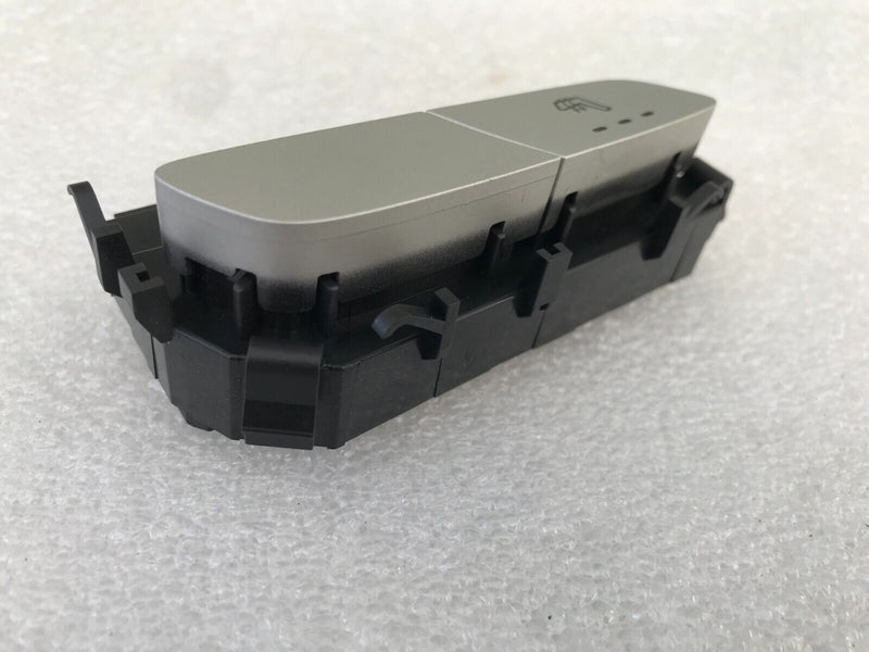 MERCEDES GLC AMG X253 16-23 LEFT SIDE FRONT DOOR SEAT HEATED SWITCH A2139057302