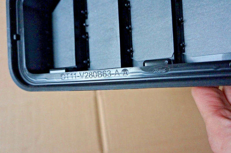 FORD TRANSIT CONNECT 2014-2016 GRILLE – AIR INLET LEFT 1807548 (S22-04)