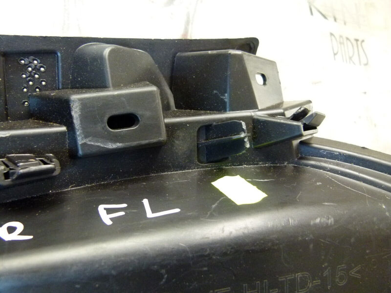 RENAULT CAPTUR 2020-ON FRONT LEFT GRILLE HOLDING BRACKET 628113210R