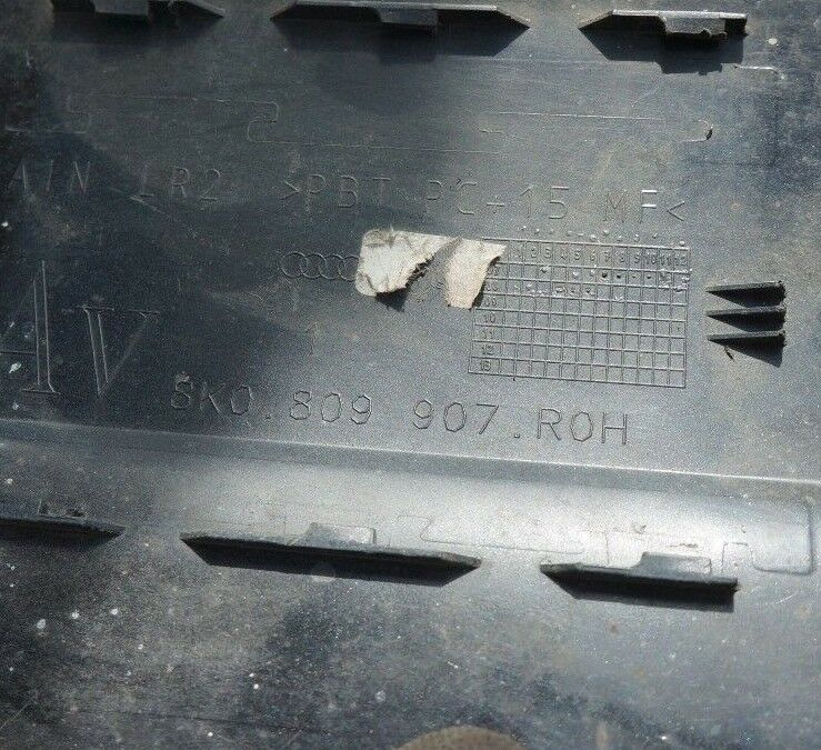 AUDI A4 B8 8K 2008-2011 FUEL FLAP DOOR LID LZ9Y BLACK 8K0809907 - S34-24