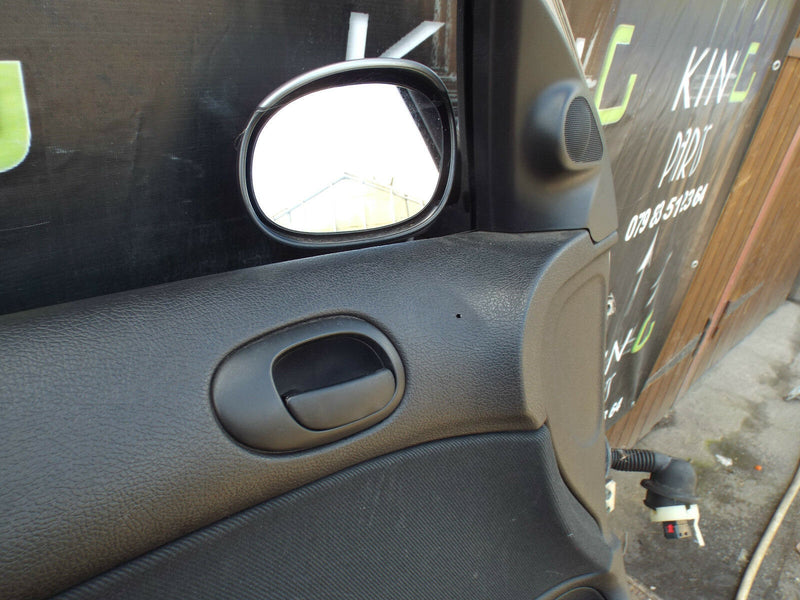 Peugeot 206 1998-2003 3DR Front Door Left Passanger Side No Glass Eza Pain