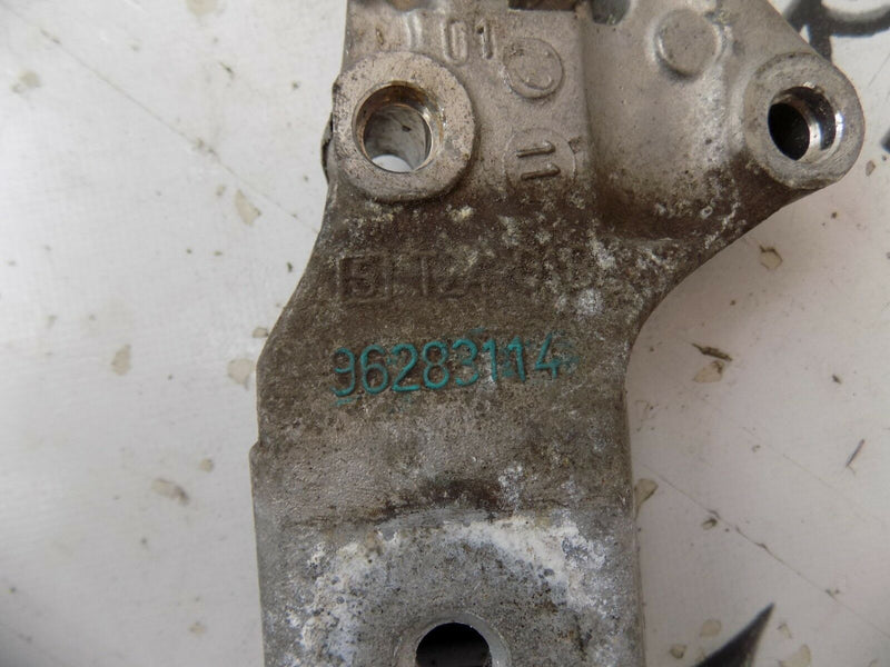 PEUGEOT 206 1998-2008 RIGHT ENGINE MOUNTING BRACKET 96283114