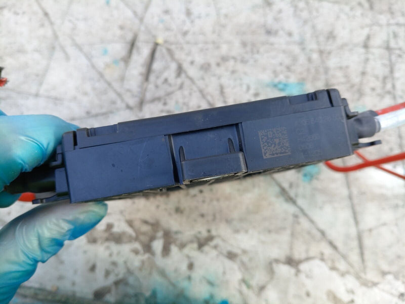 MERCEDES C CLASS W205 14-21 BATTERY FUSE BOX RELAY MODULE A2055402850 #