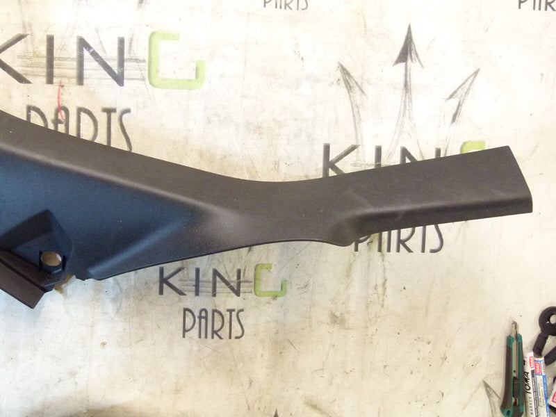 PEUGEOT 308 SW ESTATE 2017-21 LEFT PASSENGER SIDE C-PILLAR 9800072577