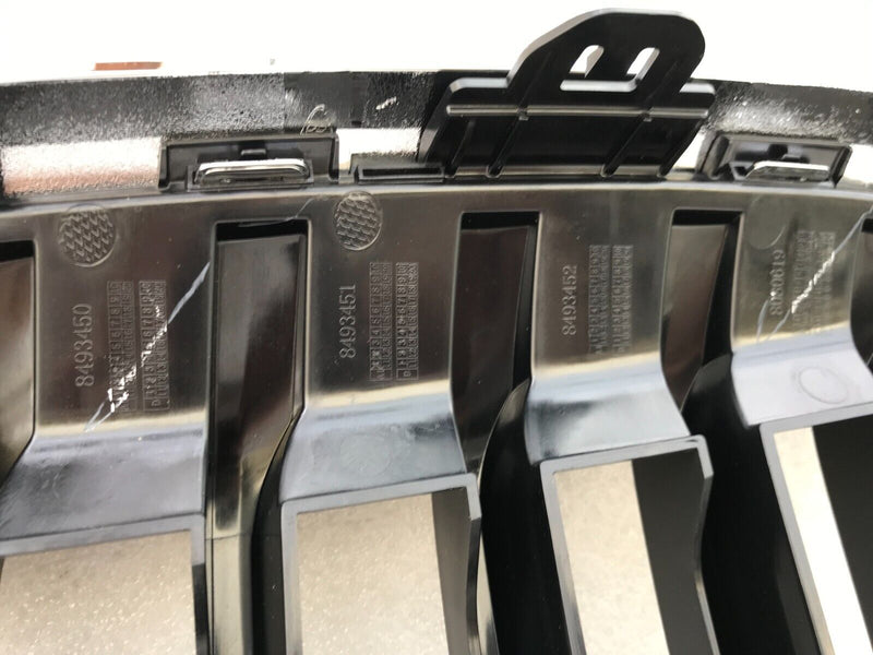 BMW X1 F48 FACELIFT SPORT & M-SPORT 2019-ON GENUINE *NEW FRONT BUMPER TOP GRILL