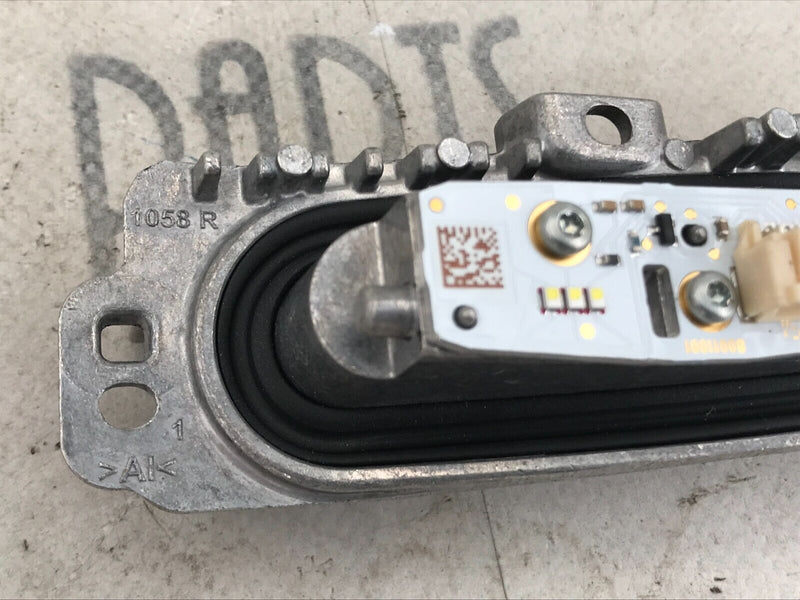 JAGUAR F-PACE X761 RIGHT SIDE DAYTIME RUNNING LIGHT ECU CONTROL BALLAST MODULE