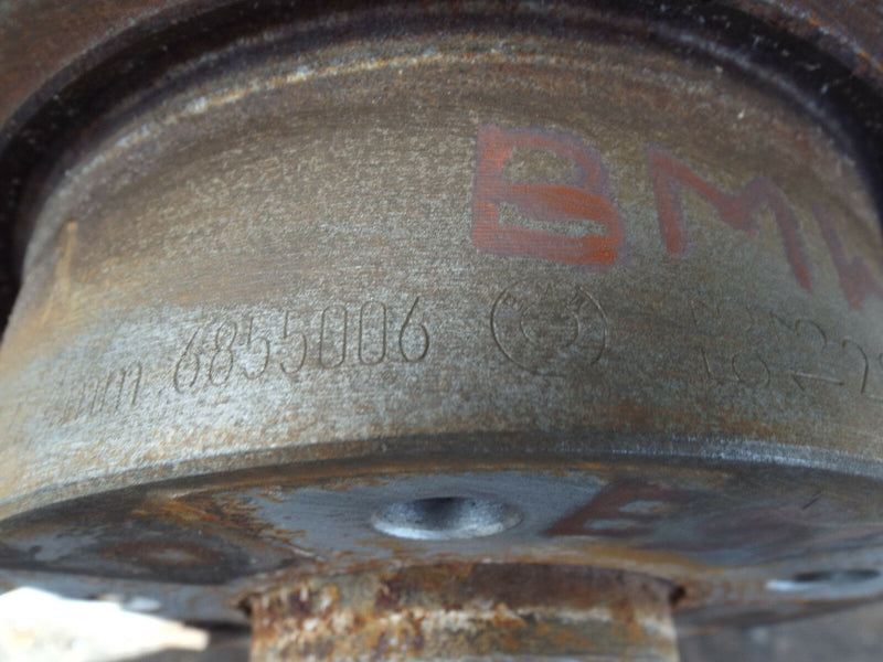 BMW 3 SERIES E90 E91 05-11 SUSPENSION HUB BRAKE DISC KNUCKLE LEG FRONT RIGHT O/S