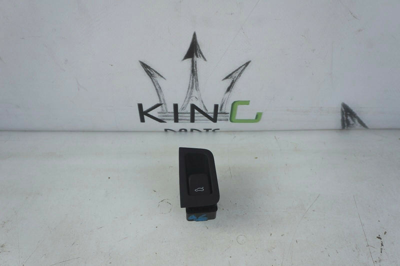 AUDI A6 (C7/4G) 2012-ON REAR TAILGATE BOOT LID OPENING RELEASE SWITCH 4G2959830