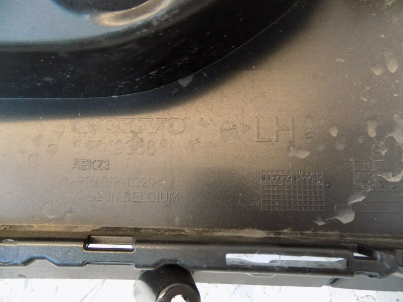 VOLVO XC40 2018 2019 END CAP REAR BUMPER CORNER LEFT SIDE BLACK 31449336
