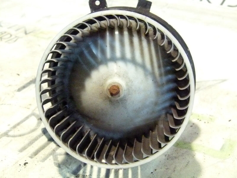 MERCEDES-BENZ W204 HEATER MOTOR FAN BLOWER GENUINE V2425002