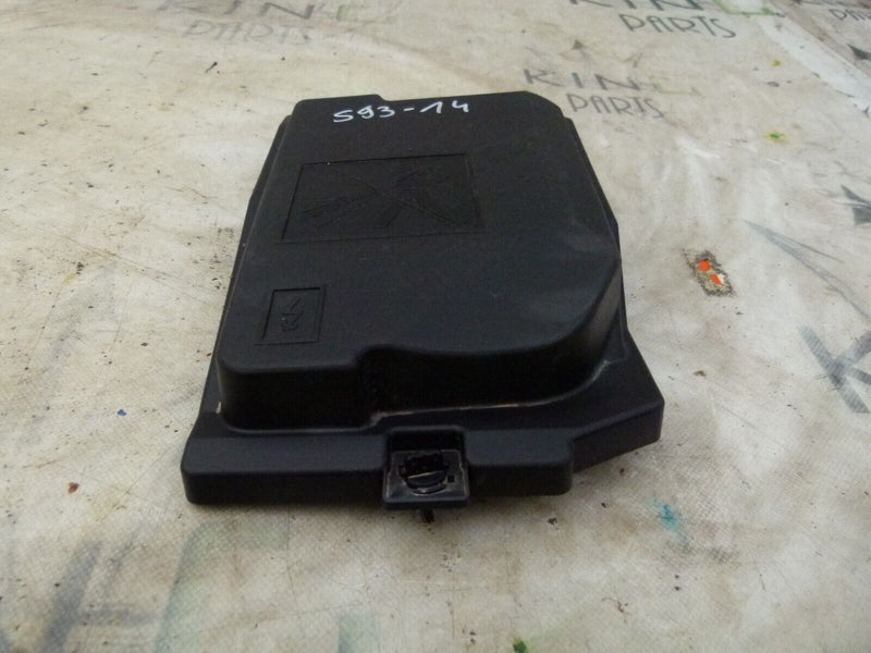 RENAULT CAPTUR MK2 2019-ON FUSE BOX TOP CAP COVER GENUINE 284B87246R