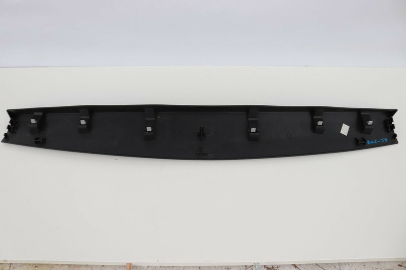 VW SHARAN 2010-ON TAILGATE TRIM BOOT LID TRIM PANEL 7N0867707 (B02-58)