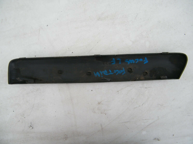 FORD FOCUS MK2 2004-2008 FRONT LEFT BUMPER TRIM MOLDING 4M5117E909AF (S17-18/20)