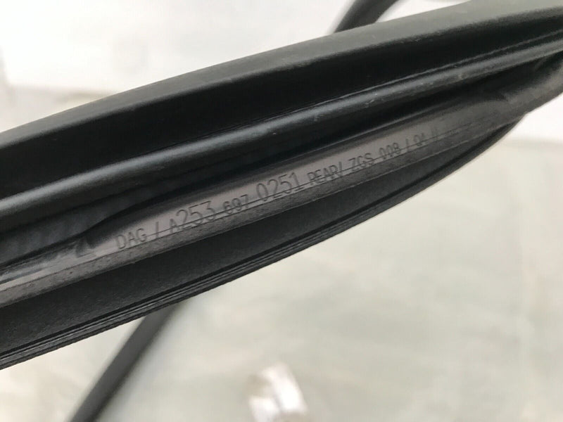 MERCEDES GLC X253 2016-21 REAR DOOR RIGHT SIDE RUBBER SEAL GENUINE A2536970251