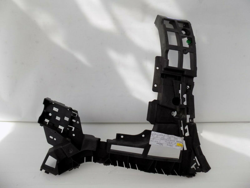 VOLVO XC90 2014-ON REAR LEFT BUMPER MOUNT BRACKET GUIDE 31407731 /S52-04/B09-03