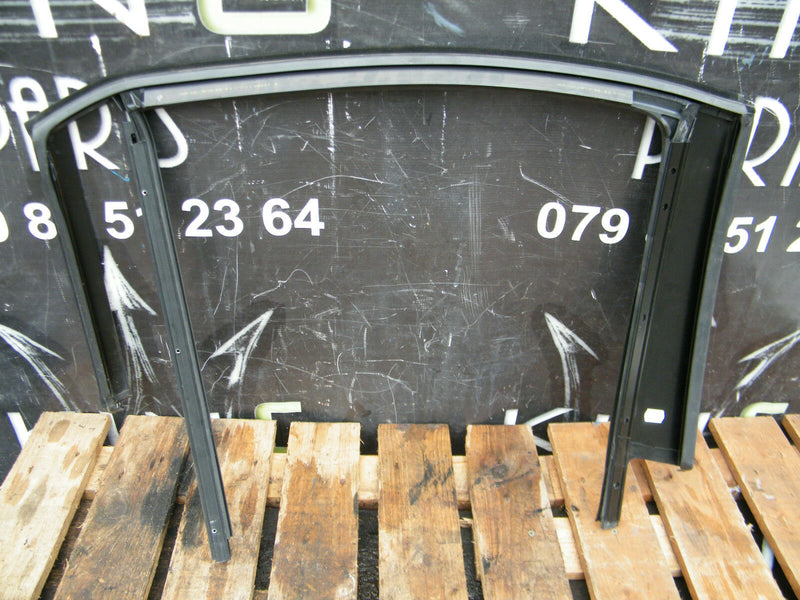 BMW E91 3 SERIES 2009-11 FRAME WINDOW SEALANT RUBBER COVER REAR DOOR LEFT SIDE