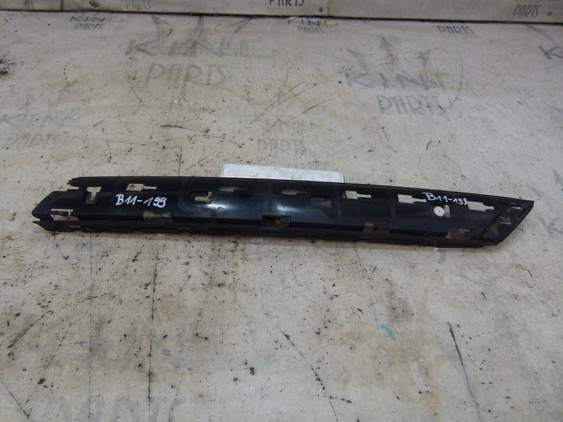 MINI COUNTRYMAN F60 2017-20 RIGHT A-PILLAR TRIM BRACKET GENUINE 7390102