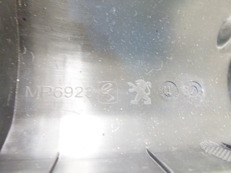 PEUGEOT 308 SW ESTATE 2017-21 REAR BOOT TRUNK LOCK TRIM 98133886ZD