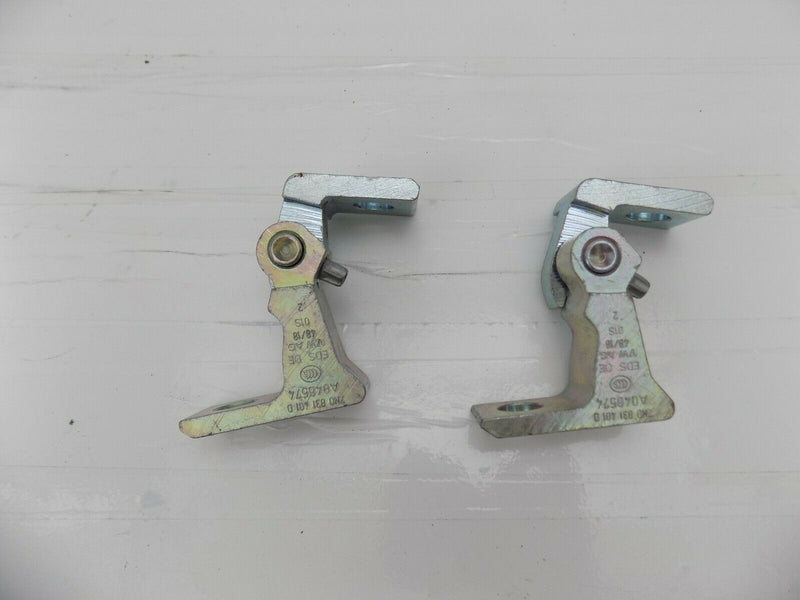 VW POLO MK5 2009-2014 PAIR OF LEFT DOOR HINEGS 7N0831401D /S48-34