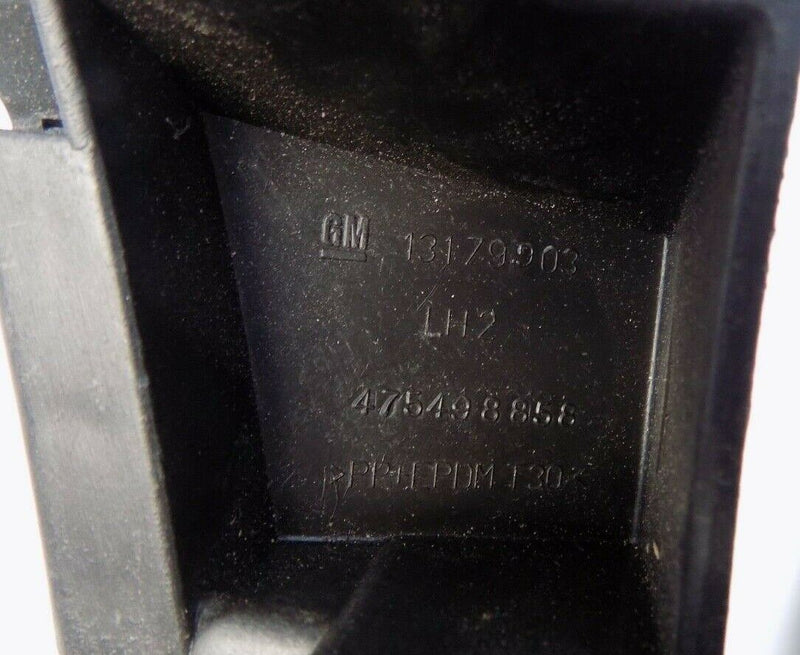 VAUXHALL CORSA D 2006-2014 REAR BUMPER LEFT BRACKET GUIDE *NEW 13179903 /S04-27+