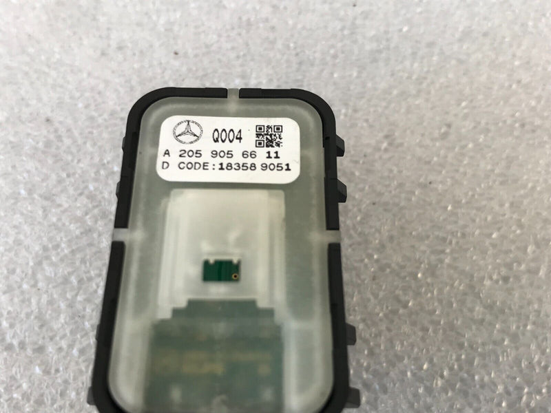 MERCEDES GLC X253 2016-23 FOLDING SEAT CONTROL BUTTON / SWITCH A2059056611
