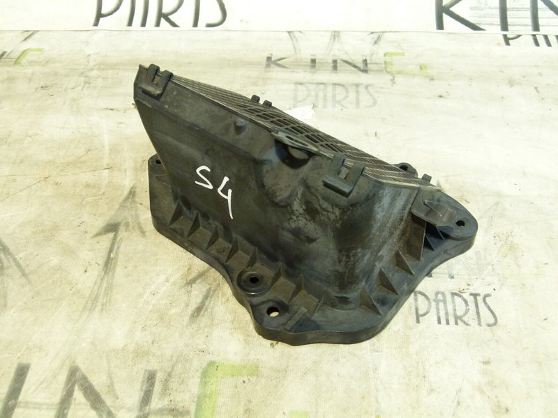 AUDI A4 S4 8W B9 2016-ON AIR INTAKE DUCT GRILL 8W2819904