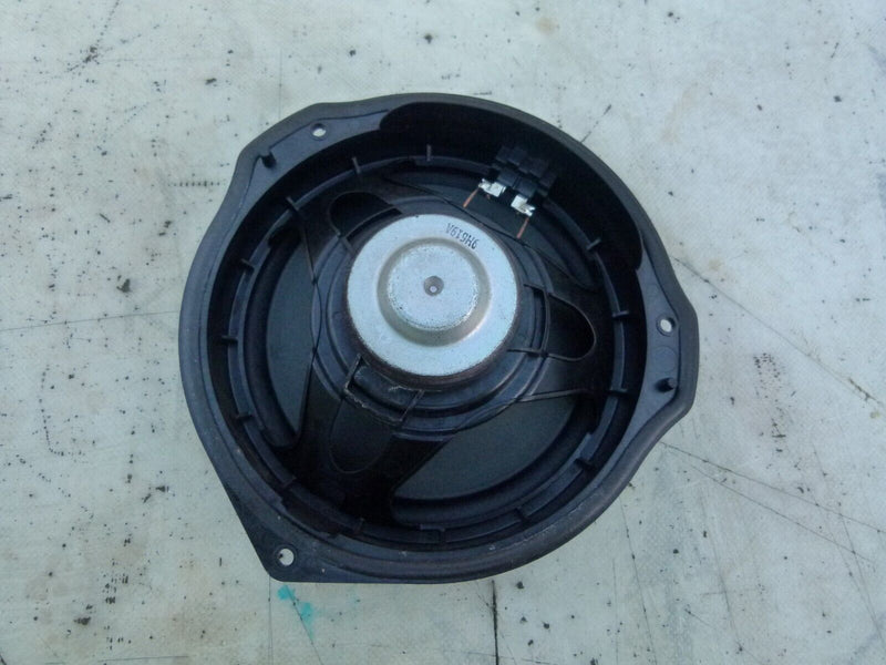 MERCEDES C W204 2007-11 REAR LEFT/RIGHT DOOR SPEAKER GENUINE A2048201902