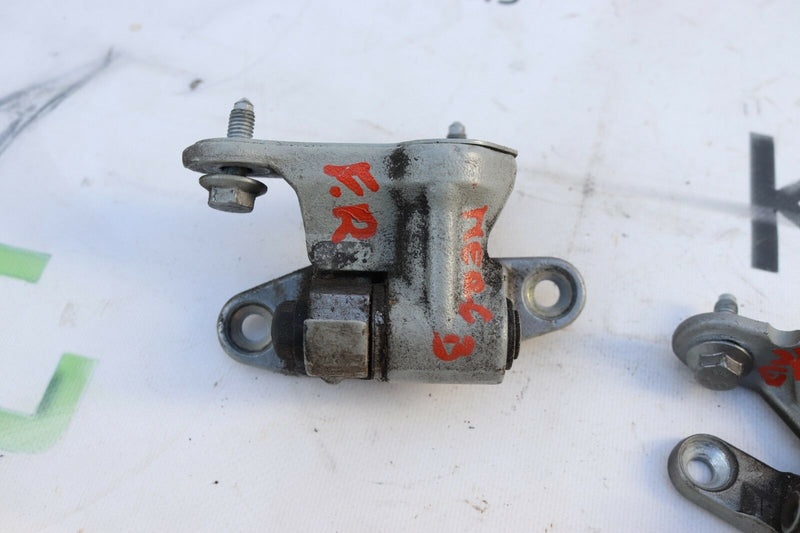 MB B CLASS W245 2006-2011 FRONT RIGHT DOOR HINGES UNIT