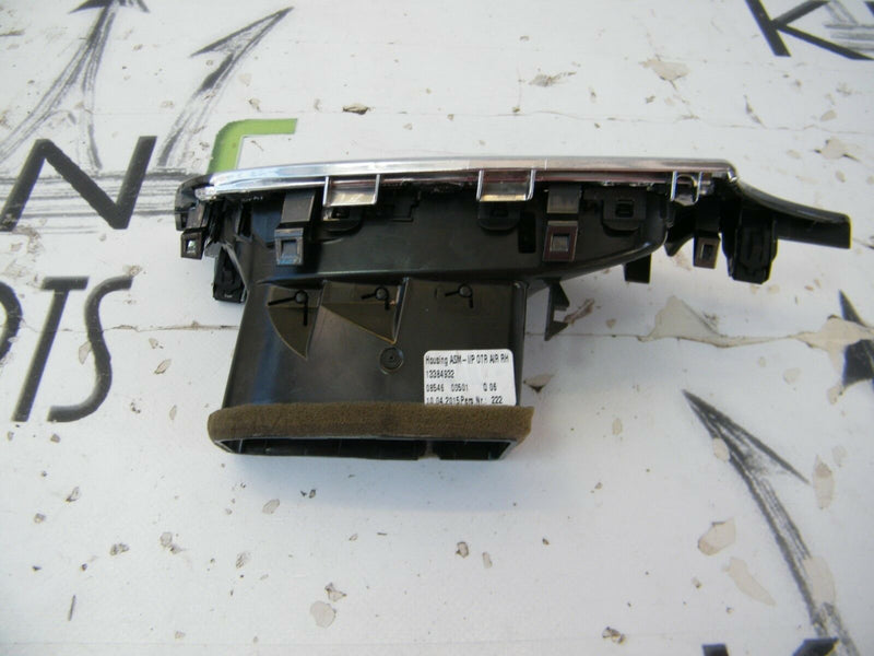 VAUXHALL CORSA E 2014-ON RHD DASHBOARD RIGHT SIDE VENT WITH TRIM GREY CHROME