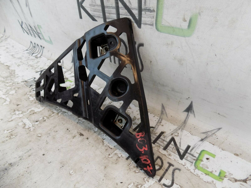 FORD TRANSIT MK7 2006-2015 LEFT SIDE FRONT BUMPER MOUNTING BRACKET