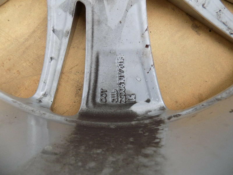 AUDI Q2 17" 7J X17 H2 ET45 ALLOY WHEEL 81A601025A GENUINE