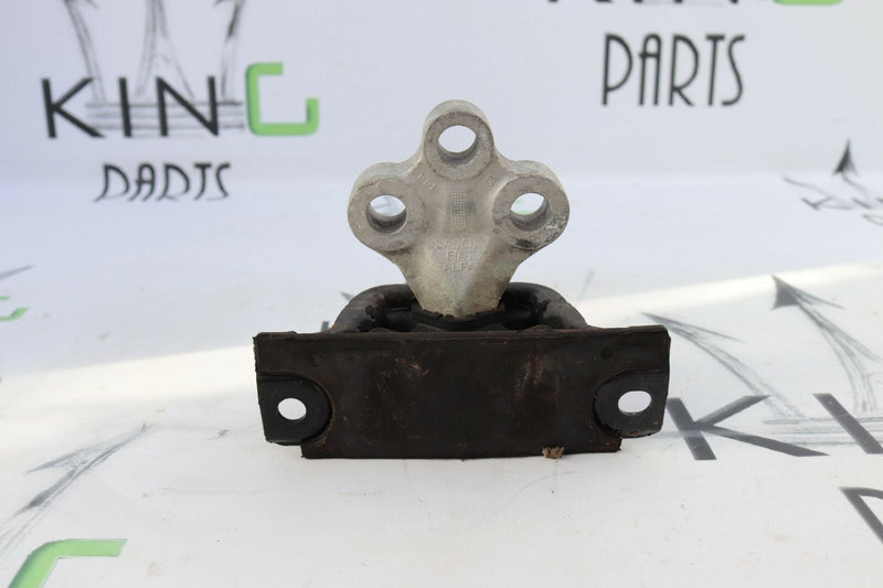 FIAT 500L TREKKING 2013-2017 ENGINE MOUNT BRACKET 50515483