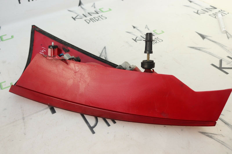 FORD FOCUS MK1 1998-2004 LEFT PASSENGER SIDE REAR LIGHT LAMP