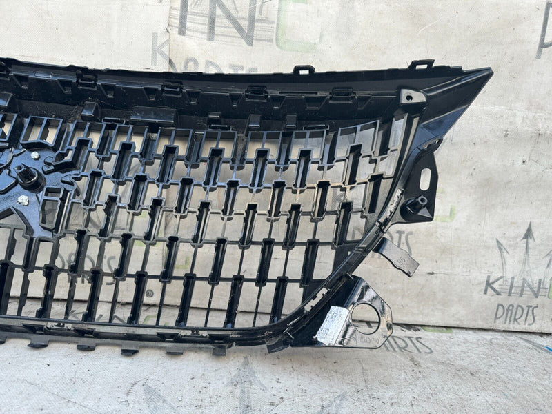 PEUGEOT 2008 P24 2019-ON FRONT RADIATOR GRILL 9825860780