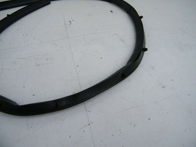 PEUGEOT 2008 2013-ON REAR LEFT DOOR SEAL RUBBER 9806261980 (S38-15)