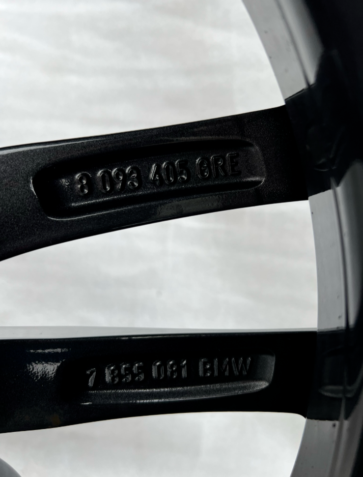 BMW G30 18" ALLOY WHEEL & TYRE 245/45/18 8J ET30 8747407