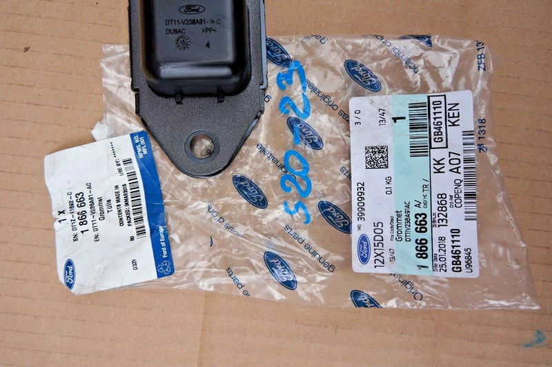 Ford Transit Connect 2013-up Sliding Door Plate Genuine NEW 1866663 (S20-23)
