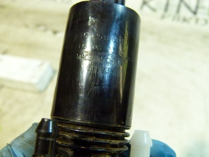 RANGE ROVER SPORT 13-17 WINDSCREEN WASHER FLUID PUMP GENUINE 1042518001