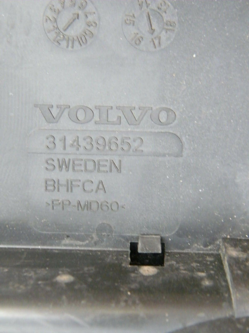 VOLVO S90 2016-ON AIR INLET CLEANER INTAKE BOX COVER 31439652 (S22-23)