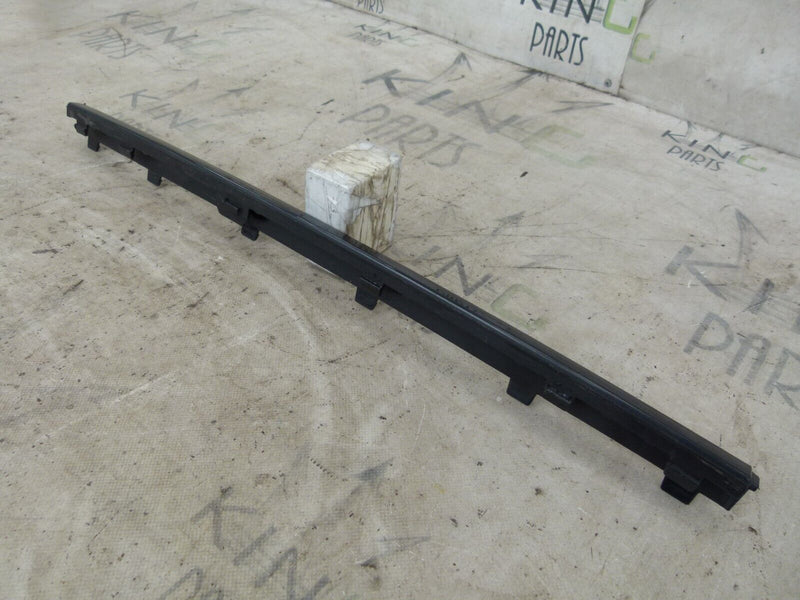 VOLVO XC90 MK2 2015-19 FRONT BUMPER CENTRE LOWER TRIM GENUINE 31383799