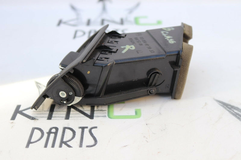 MB B CLASS W245 2006-2011 FRONT DRIVER RIGHT HEATER AIR VENT 1698300254